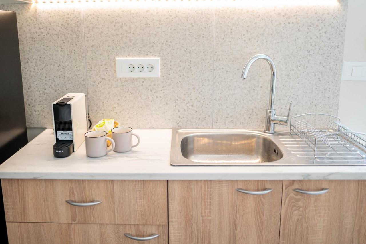 Kosnian City Suites B Экстерьер фото